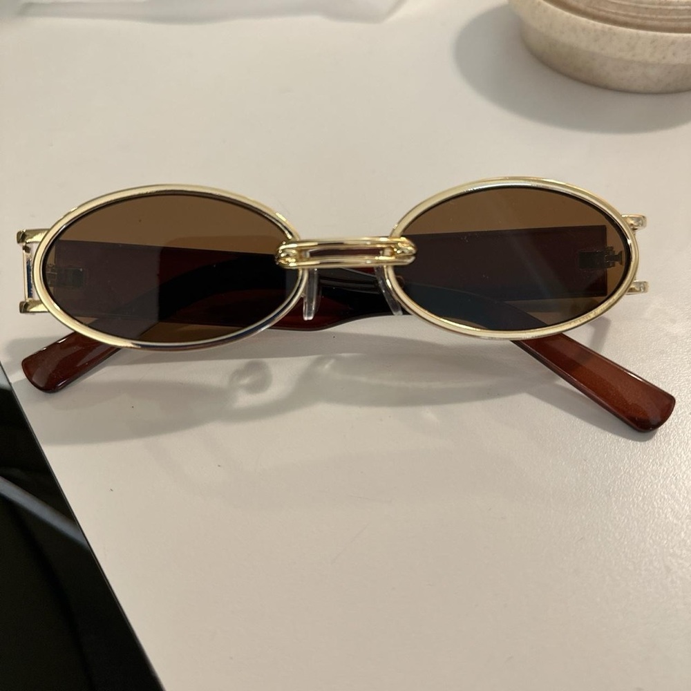 sunglasses - Picture 2 of 3